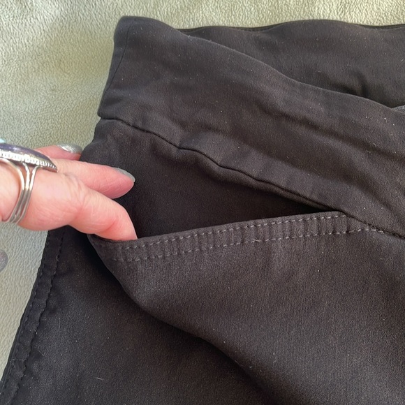 Pull on Bermuda Shorts, Size 14 - Picture 3 of 6